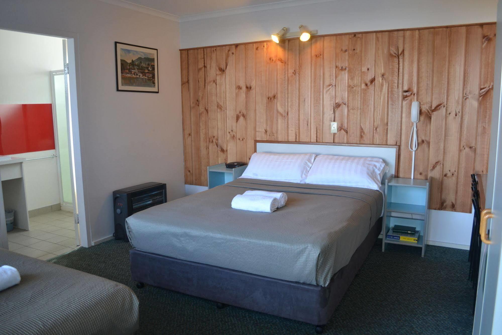 Hobart Tower Motel Екстериор снимка